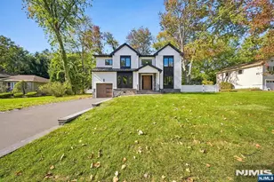 414 Jefferson St, Ridgewood, NJ 07450 - Photo 2