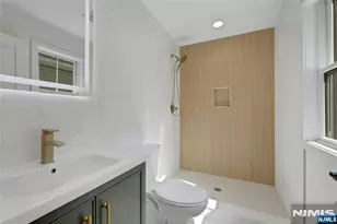 103 Hallberg Ave, Bergenfield, NJ 07621 - Photo 14