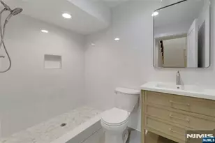 103 Hallberg Ave, Bergenfield, NJ 07621 - Photo 20