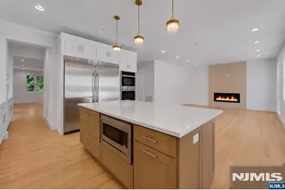 103 Hallberg Avenue, Bergenfield, NJ 07621 - Photo 6
