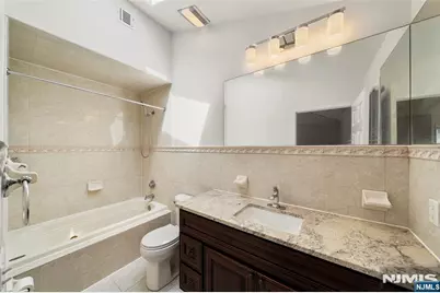 229 Franklin Avenue B #B, Cliffside Park, NJ 07010 - Photo 16