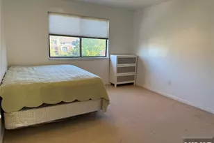2 Sinclair Ct, Teaneck Township, NJ 07666 - Photo 24