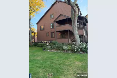99 Sandpiper Key 99 #99, Secaucus, NJ 07094 - Photo 1