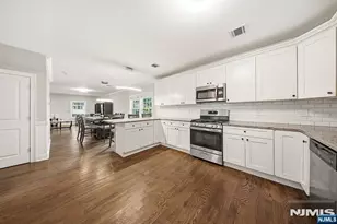 102 Large Ave, Hillsdale, NJ 07642 - Photo 4