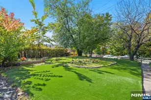 891 River Dr, Elmwood Park, NJ 07407 - Photo 8
