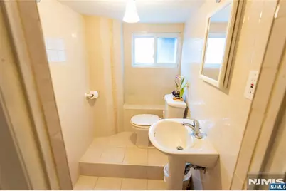 30 Carnation Street, Bergenfield, NJ 07621 - Photo 20