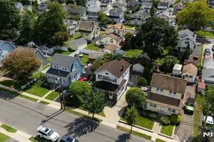 30 Carnation St, Bergenfield, NJ 07621 - Photo 2