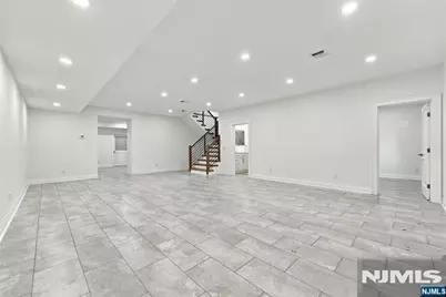 785 Summit Avenue, River Edge, NJ 07661 - Photo 30