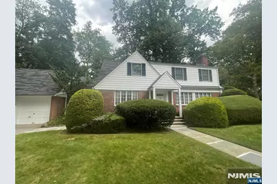 489 Reis Avenue, Teaneck Township, NJ 07666 - Photo 2