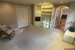 489 Reis Ave, Teaneck Township, NJ 07666 - Photo 8