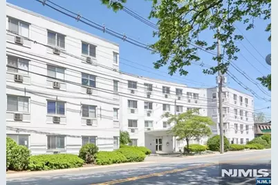 333 Grand Avenue 3M #3M, Palisades Park, NJ 07650 - Photo 1