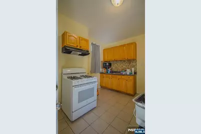 170 Taylor Street, Orange, NJ 07050 - Photo 6