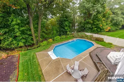 86 Point View Parkway, Wayne, NJ 07470 - Photo 32
