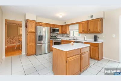 86 Point View Parkway, Wayne, NJ 07470 - Photo 8