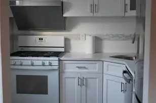 2401 6th Street C1, Fort Lee, NJ 07024 - Photo 6
