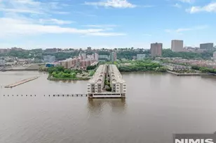 214 The Promenade 214, Edgewater, NJ 07020 - Photo 32