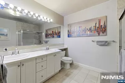 214 The Promenade 214 #214, Edgewater, NJ 07020 - Photo 14