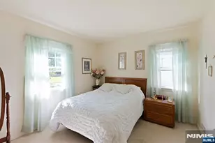 301 Birchwood Rd, New Milford, NJ 07646 - Photo 12