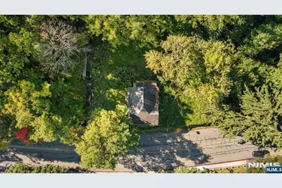 125 Lindsley Road, Cedar Grove, NJ 07009 - Photo 4