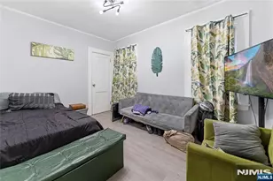 240 Amherst St, East Orange, NJ 07018 - Photo 14