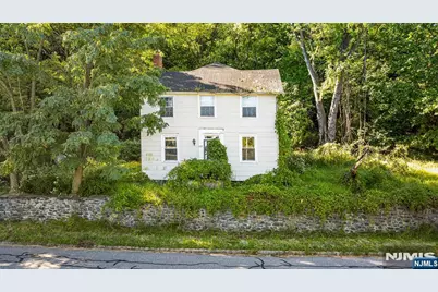 125 Lindsley Road, Cedar Grove, NJ 07009 - Photo 10