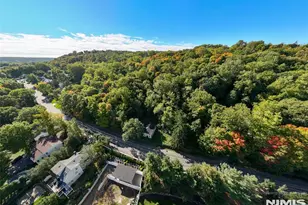 125 Lindsley Rd, Cedar Grove, NJ 07009 - Photo 2