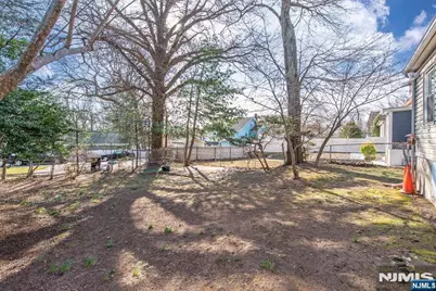 327 Orange Road, Montclair, NJ 07042 - Photo 34
