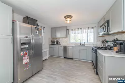 327 Orange Road, Montclair, NJ 07042 - Photo 8