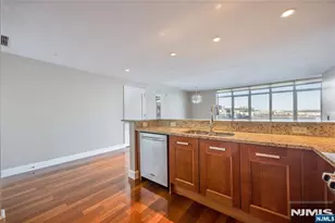 8100 River Road 917, North Bergen, NJ 07047 - Photo 14