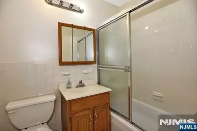 277 Prospect Avenue 7H #7H, Hackensack, NJ 07601 - Photo 12