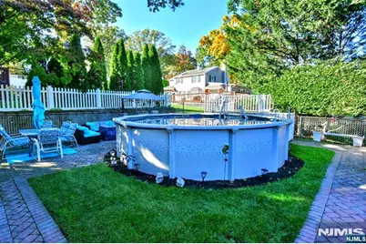 137 Manhattan Avenue, Waldwick, NJ 07463 - Photo 30