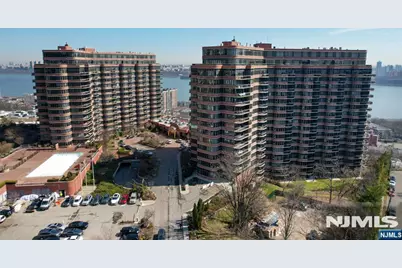 100 Carlyle Drive 14E-S #14E-S, Cliffside Park, NJ 07010 - Photo 4