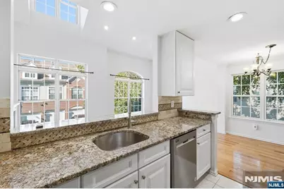 261 Riverwalk Way Q174 #Q174, Clifton, NJ 07014 - Photo 12