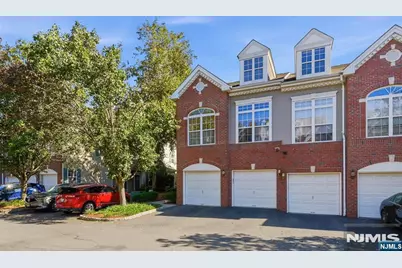 261 Riverwalk Way Q174 #Q174, Clifton, NJ 07014 - Photo 2