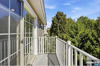 261 Riverwalk Way Q174 #Q174, Clifton, NJ 07014 - Photo 32