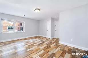 70 Munn Ave 206, East Orange, NJ 07018 - Photo 10