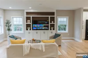 138 5th St, Saddle Brook Township, NJ 07663 - Photo 10