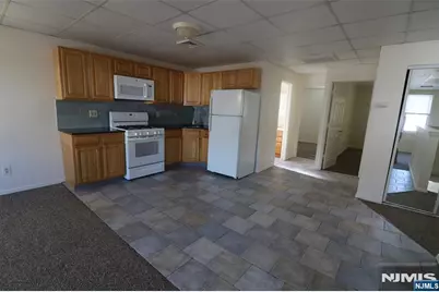 273 Centre Avenue, Secaucus, NJ 07094 - Photo 2