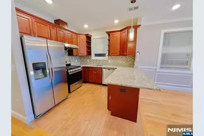 506 Central Avenue A #A, Harrison, NJ 07029 - Photo 4