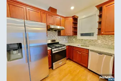506 Central Avenue A #A, Harrison, NJ 07029 - Photo 6