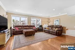 605 Cottonwood Ct 605, Cresskill, NJ 07626 - Photo 2