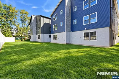 379 S 10th Street, Newark, NJ 07103 - Photo 2