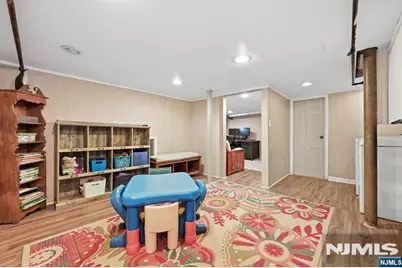 15 Adelaide Street, Belleville, NJ 07109 - Photo 18