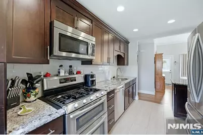 105 Winthrop Road, Hillsdale, NJ 07642 - Photo 16