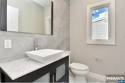290 Tom Hunter Road B #B, Fort Lee, NJ 07024 - Photo 12