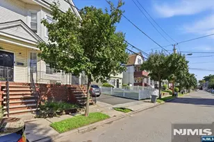 293 Ogden St, Orange, NJ 07050 - Photo 2