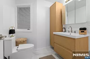 512 3rd Ave, Lyndhurst Township, NJ 07071 - Photo 6