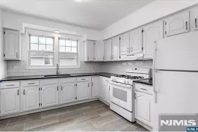 512 3rd Avenue, Lyndhurst Township, NJ 07071 - Photo 20