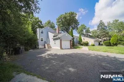 322 Hickory A #A, Bergenfield, NJ 07621 - Photo 2