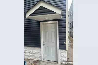 19 Montrose Terrace Ground Floor #Ground Floor, Irvington, NJ 07111 - Photo 2